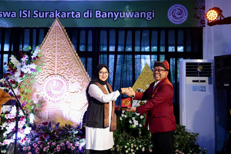 warisan-leluhur-terjaga,-isi-surakarta-puji-komitmen-banyuwangi-pada-seni-budaya-–-times-banyuwangi