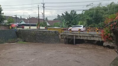 warga-dihantui-banjir-bandang,-debit-air-dam-garit-banyuwangi-meningkat-29-ribu-liter-per-detik