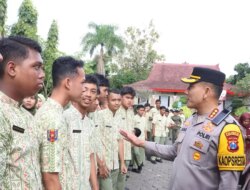 Polresta Banyuwangi Perkuat Karakter Pelajar Lewat Program Police Goes to School