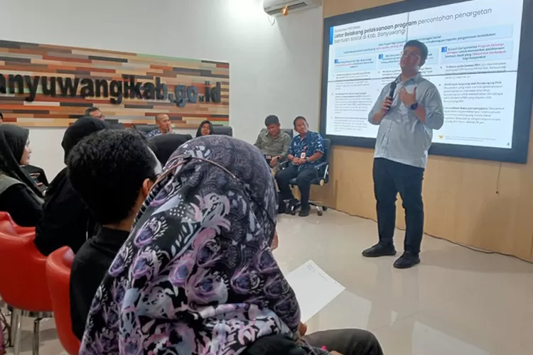 banyuwangi-jadi-pilot-project-digitalisasi-bansos-nasional,-begini-mekanismenya