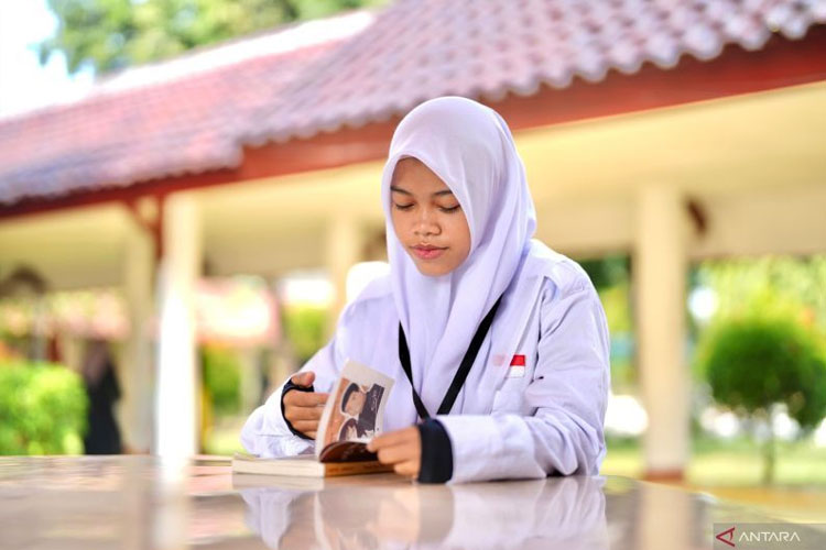 kisah-adelia,-meraih-harapan-dan-kehangatan-di-sekolah-rakyat-–-times-banyuwangi
