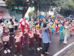 Kreasi Pelajar Menghibur UMKM dan Pengunjung CFD