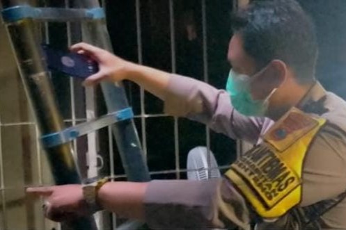 diduga-akibat-konsleting-listrik-gudang-obat-puskesmas-kembiritan-dilahap-si-jago-merah