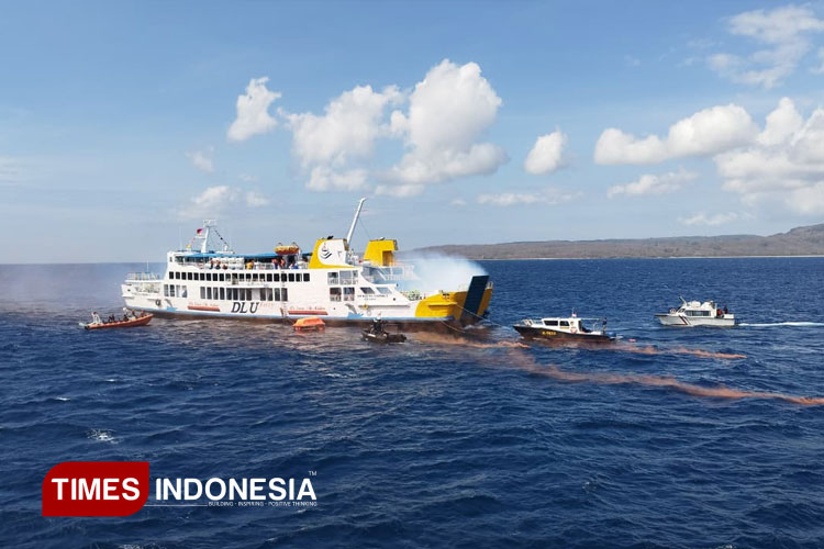 keselamatan-penyebarangan,-simulasi-kecelakaan-kapal-digelar-di-selat-bali-–-times-banyuwangi