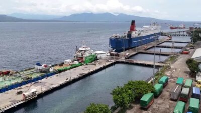 waspada-gelombang-4-meter!-pelabuhan-tanjung-wangi-perketat-pengamanan-pelayaran-di-tengah-cuaca-ekstrem