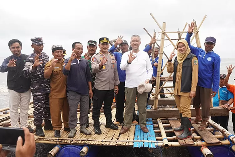 fishbank-indonesia-resmi-hadir-di-banyuwangi,-bupati-ipuk:-tabungan-ikan-menuai-harapan!