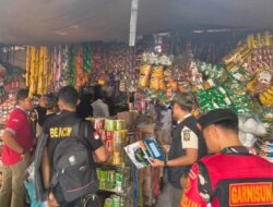 Satpol PP Banyuwangi dan Bea Cukai Gencarkan Operasi Rokok Ilegal di Pasar Tradisional