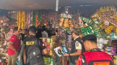 satpol-pp-banyuwangi-dan-bea-cukai-gencarkan-operasi-rokok-ilegal-di-pasar-tradisional