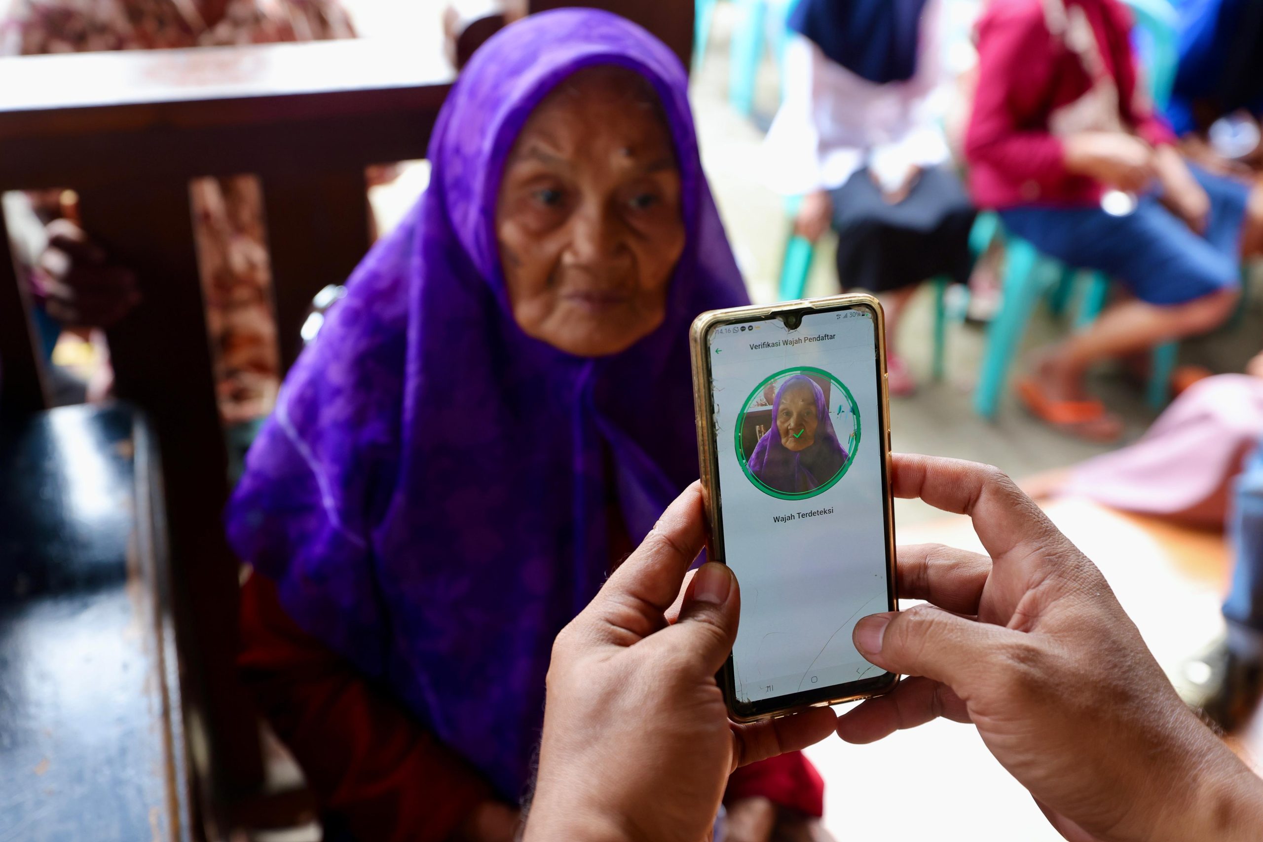 dihadiri-kemensos,-kemendagri,-kemenpan-rb,-komdigi,-den-hingga-bps,-uji-coba-digitalisasi-resmi-dimulai-di-banyuwangi