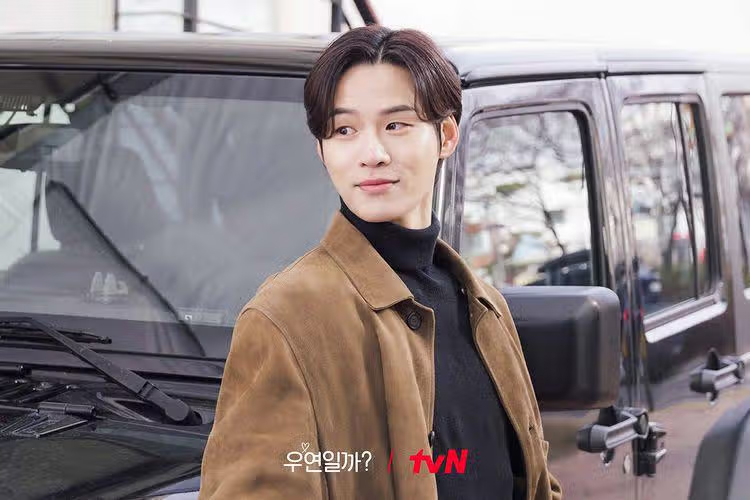 imbas-dui,-adegan-yoon-ji-on-di-positively-yours-dihapus-–-times-banyuwangi