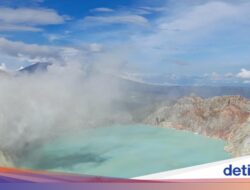 Tips Mendaki Kawah Ijen, Menikmati Pesona Blue Fire yang Mendunia