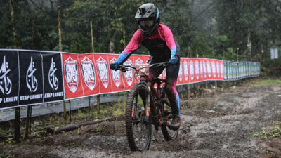 duo-atlet-nasional-optimistis-ukir-prestasi-di-big-downhill-2025-–-times-banyuwangi