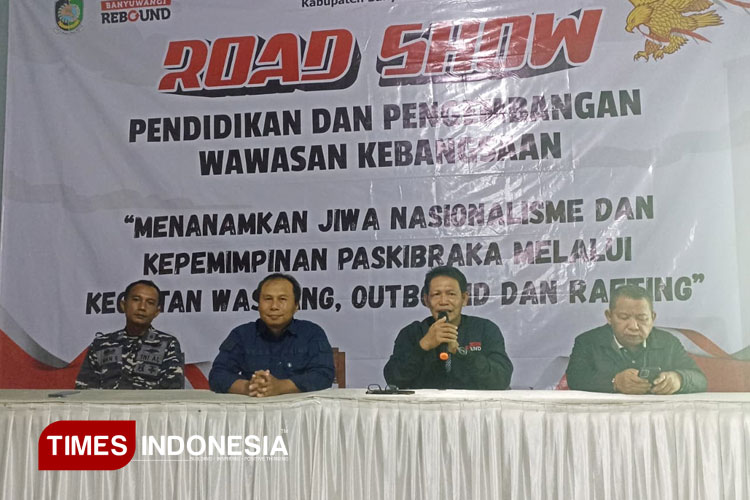 bakesbangpol-banyuwangi-tanamkan-nasionalisme-pada-purna-paskibraka-lewat-roadshow-wasbang-–-times-banyuwangi
