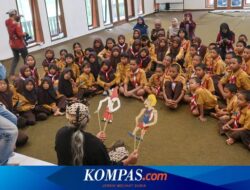 Cara Seniman Sentuh Hati Siswa Sekolah Rakyat Banyuwangi lewat Pertunjukan Wayang