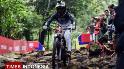 duo-atlet-nasional-riska-dan-rendy-gondol-medali-emas-big-downhill-2025-–-times-banyuwangi