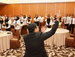 Hadirkan Layanan Inklusif, Petugas Front Office Layanan Publik di Banyuwangi Belajar Bahasa Isyarat