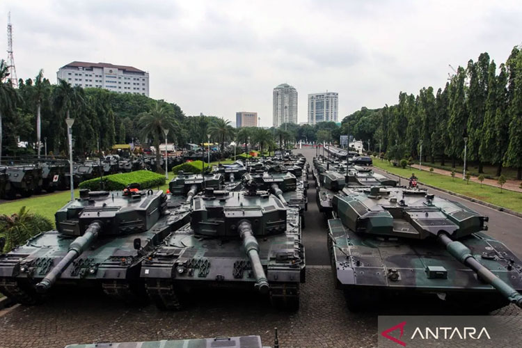gladi-bersih-hut-ke-80-tni-di-monas:-panggung-besar-persatuan-dan-kesiapan-prajurit-–-times-banyuwangi