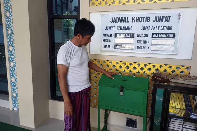 kotak-amal-berisi-jutaan-digondol-maling!-cctv-ikut-hilang,-warga-banyuwangi-syok-dugaan-ajian-sirep
