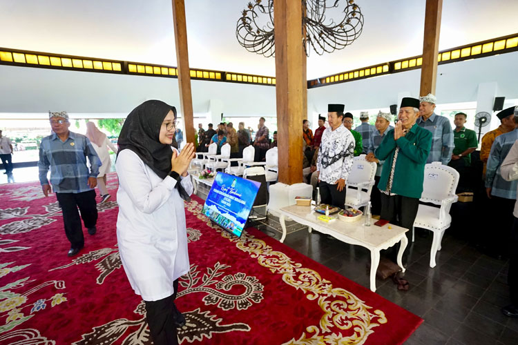 bupati-banyuwangi-gandeng-tokoh-agama-untuk-perkuat-keluarga-dan-jaga-kerukunan-umat-–-times-banyuwangi