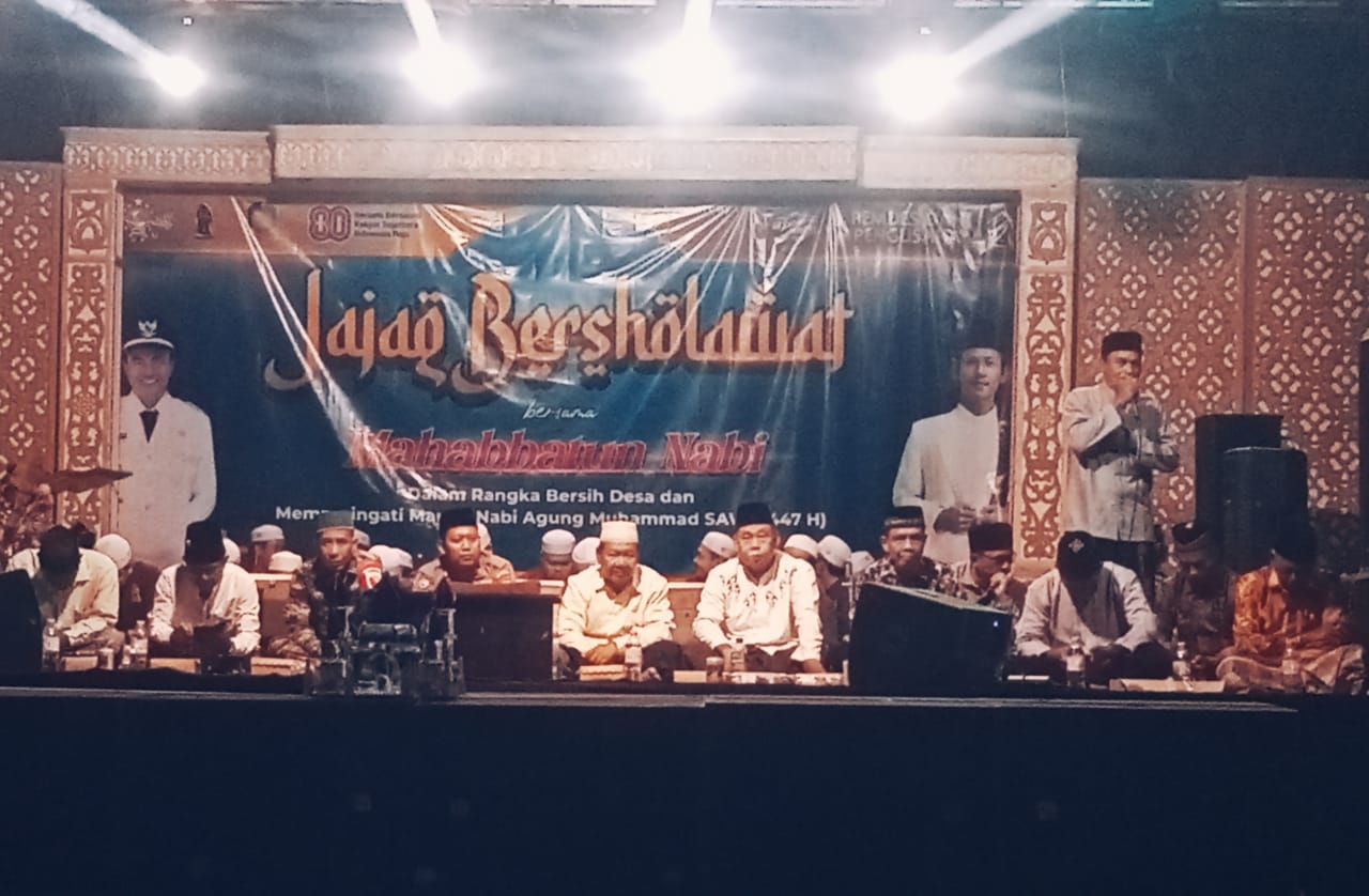 gema-sholawat-peringatan-maulid-nabi-muhamad-saw-dan-bersih-desa-jajag