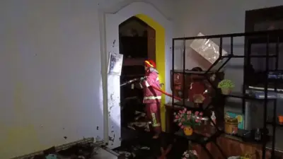ruko-di-banyuwangi-terbakar-saat-pemilik-tidak-ada,-kerugian-mencapai-rp500-juta