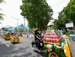 Peringati Maulid Nabi Muhammad SAW dengan Tradisi Endhog-endhogan, Pawai Sambil Bagikan Telur