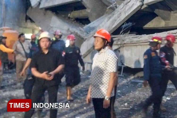 bupati-sidoarjo:-evakuasi-korban-ambruknya-musala-ponpes-al-khoziny-hingga-tuntas-–-times-banyuwangi