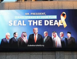 Foto Presiden Prabowo Muncul di Baliho Israel, Indonesia Tegaskan Tak Akui Normalisasi