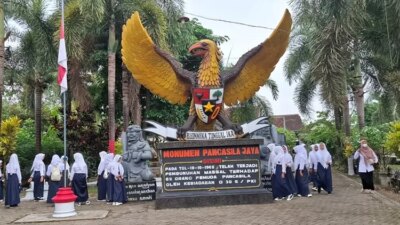 monumen-cemetuk-ramai-dikunjungi-pelajar,-saksi-bisu-tragedi-berdarah-pki-di-banyuwangi