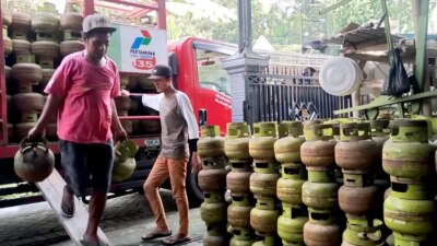menkeu-purbaya-blak-blakan!-bongkar-harga-terbaru-gas-lpg-3-kg,-ternyata-segini
