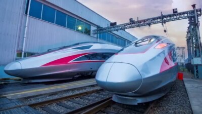 pemerintah-siapkan-kereta-cepat-jakarta–surabaya-hingga-ke-banyuwangi,-apa-saja-keunggulannya?