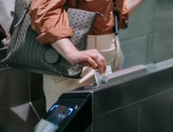 Hemat Perjalanan Akhir Tahun, Ada Diskon Tiket Kereta Api, Pesawat, dan Kapal Nataru 2025/2026 dari Pemerintah