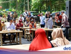 Matangkan Bansos Digital, Para Menteri Blusukan hingga Pelosok Banyuwangi