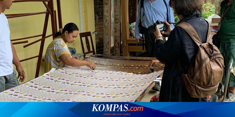 cerita-pengusaha-hadapi-sulitnya-regenerasi-perajin-batik-banyuwangi