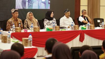 para-menteri-dan-20-lembaga-negara-datang-ke-banyuwangi,-bahas-progres-digitalisasi-bansos