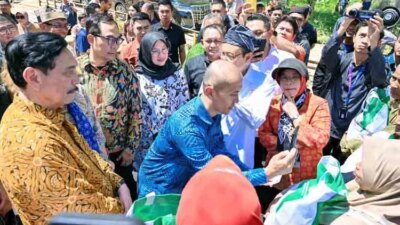banyuwangi-jadi-pilot-project-digitalisasi-bansos-nasional,-luhut-dan-mensos-turun-langsung!