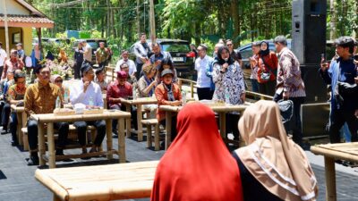 matangkan-bansos-digital,-para-menteri-dan-20-lembaga-negara-blusukan-hingga-pelosok-banyuwangi