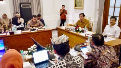 mensos-apresiasi-digitalisasi-bansos-di-banyuwangi,-259-ribu-warga-terdaftar-–-times-banyuwangi