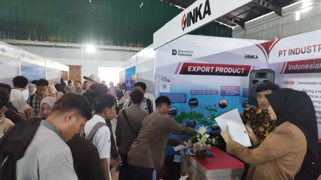 bursa-kerja-banyuwangi-diserbut-ribuan-pencari-kerja,-tersedia-2-ribu-lowongan-kerja