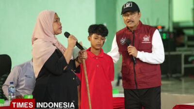 luapan-syukur-ibu-tunanetra-di-banyuwangi-saat-sekolah-rakyat-membuka-jalan-cita-cita-anaknya-–-times-banyuwangi