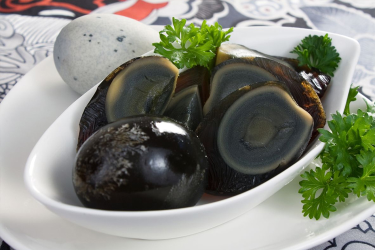 telur-pitan-atau-telur-seribu-tahun,-cikal-bakal-telur-asin?-–-times-banyuwangi
