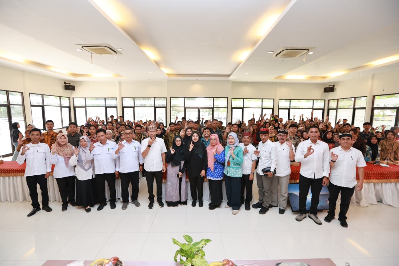 jaga-kualitas,-banyuwangi-berikan-pelatihan-keamanan-pangan-bagi-pengelola-mbg