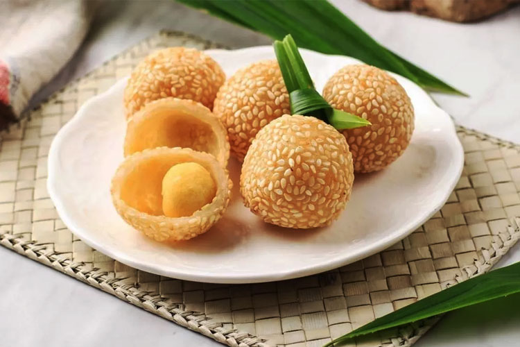 aroma-dan-rasa-kue-tradisional-nusantara-yang-melegenda-–-times-banyuwangi