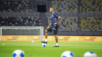 dua-laga-penentu-di-jeddah,-kluivert-ingin-indonesia-tampil-sempurna-–-times-banyuwangi