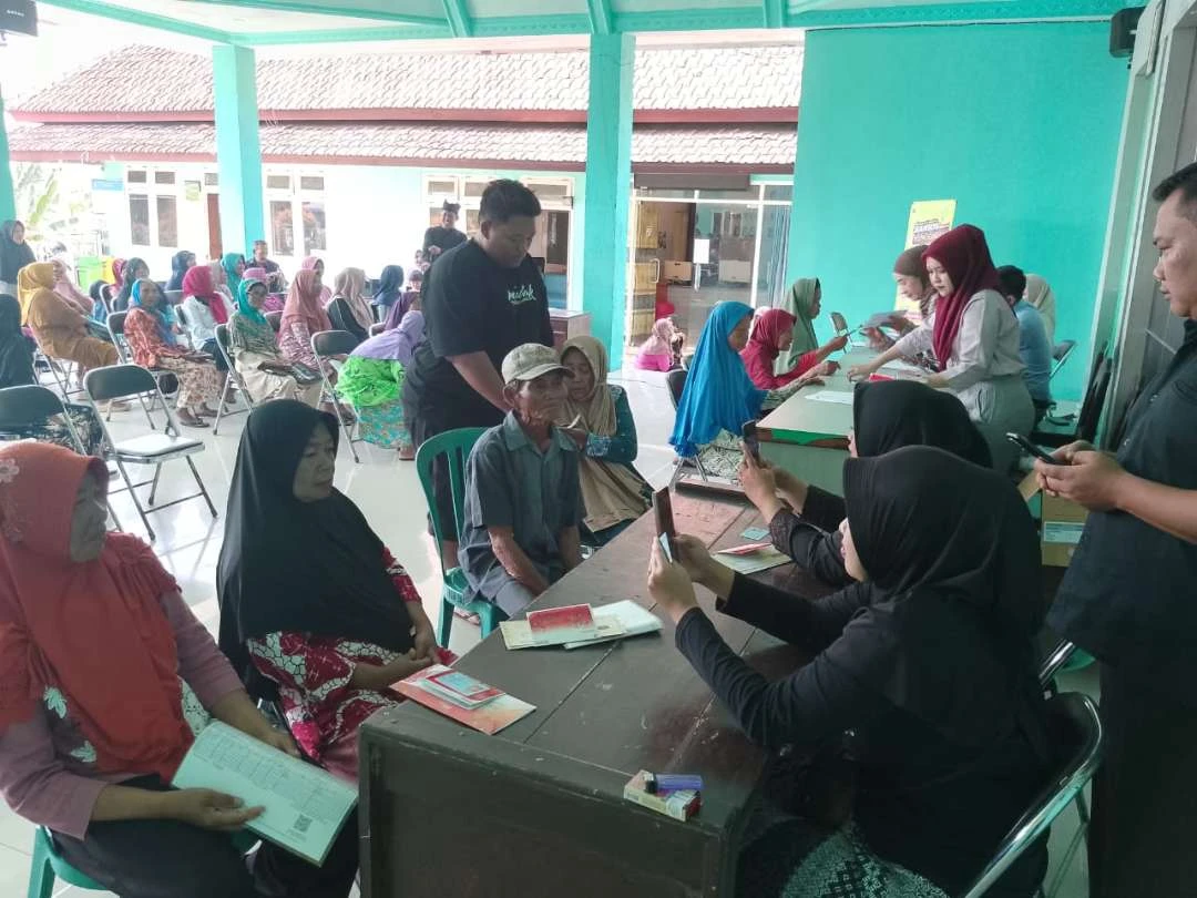uji-coba-pendaftaran-digitalisasi-bansos-di-banyuwangi-sudah-tembus-lebih-dari-300-ribu-orang