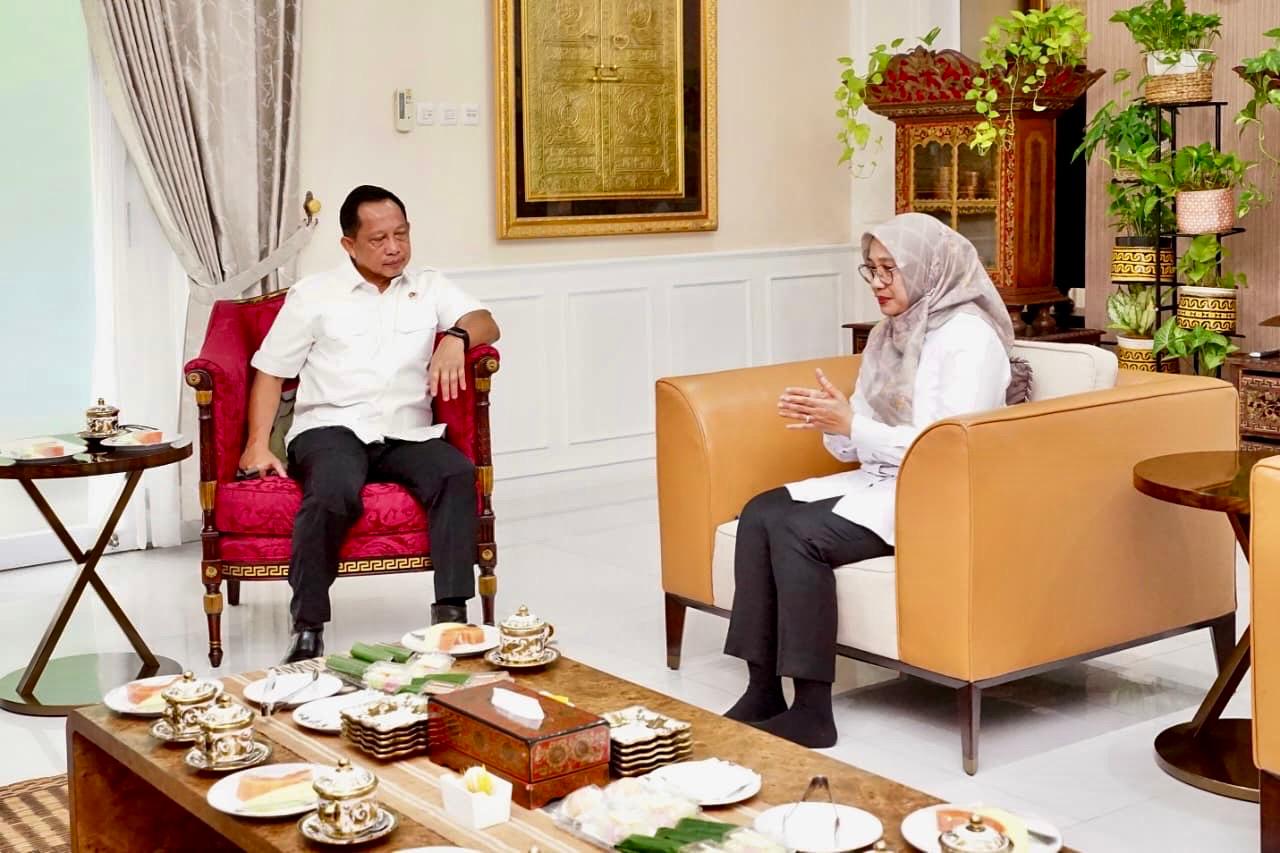 dukung-rencana-pembentukan-dana-abadi-banyuwangi,-mendagri-tito:-bisa-jadi-buffer-zone