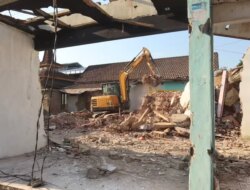 Stasiun Kalisetail Bersolek, Pertokoan Lama Dibongkar untuk Parkir Penumpang