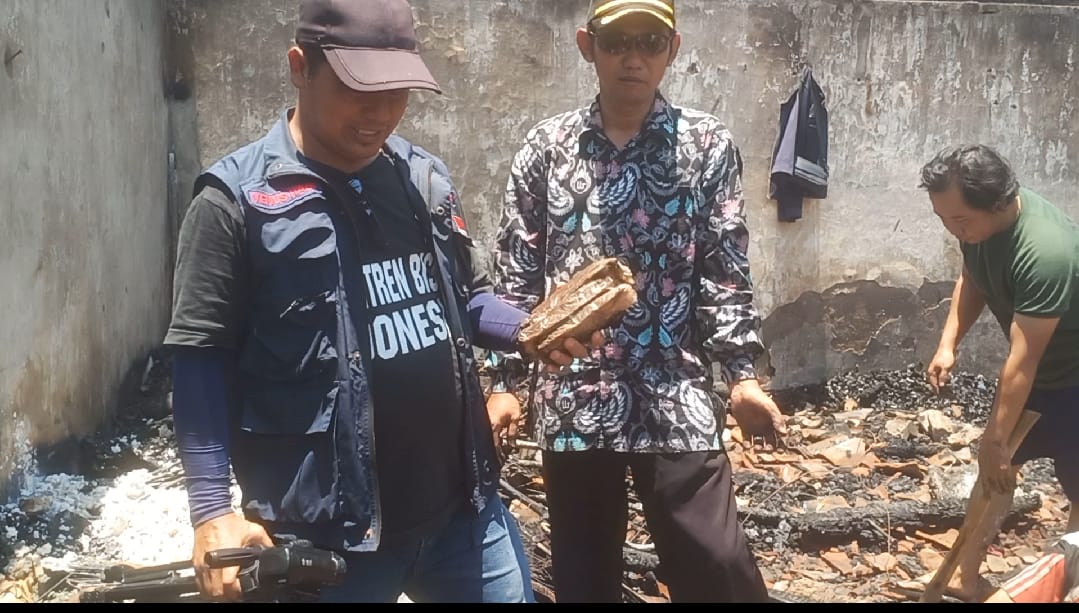 dari-rp163-juta,-hanya-rp50-juta-selamat-:-kisah-haru-siswo,-pemulung-yang-kehilangan-tabungan-hidup