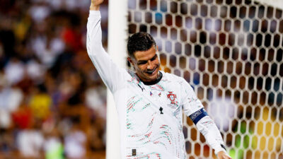 buru-target-seribu-gol,-cristiano-ronaldo-enggan-pensiun-–-times-banyuwangi