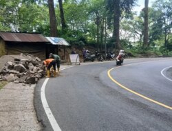 Buntut Truk Fuso Terperosok, Jalur Gumitir Akan Dipasang Pembatas Jalan Baru